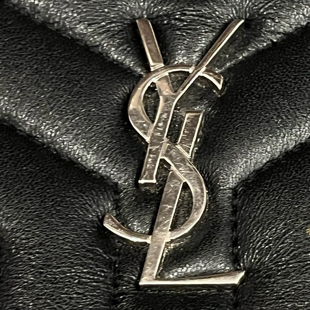 SAINT LAURENT Lambskin Y Quilted Monogram Loulou Cosmetic Case Black - Picture 9 of 12